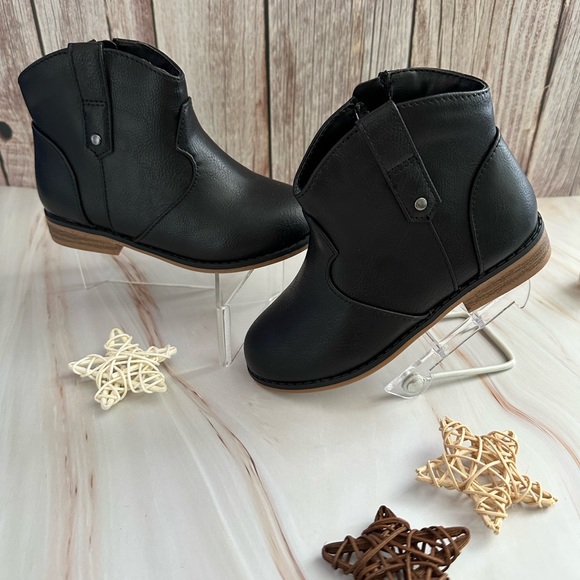 🛍️ Cat & Jack Toddler Girls’ Tiffy Booties 🛍️ - Picture 6 of 9